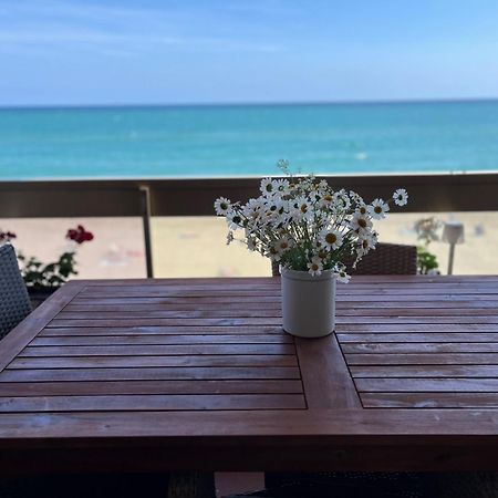 Acogedor Y Amplio Apartamento Familiar A Pie De Playa Calafell Zewnętrze zdjęcie